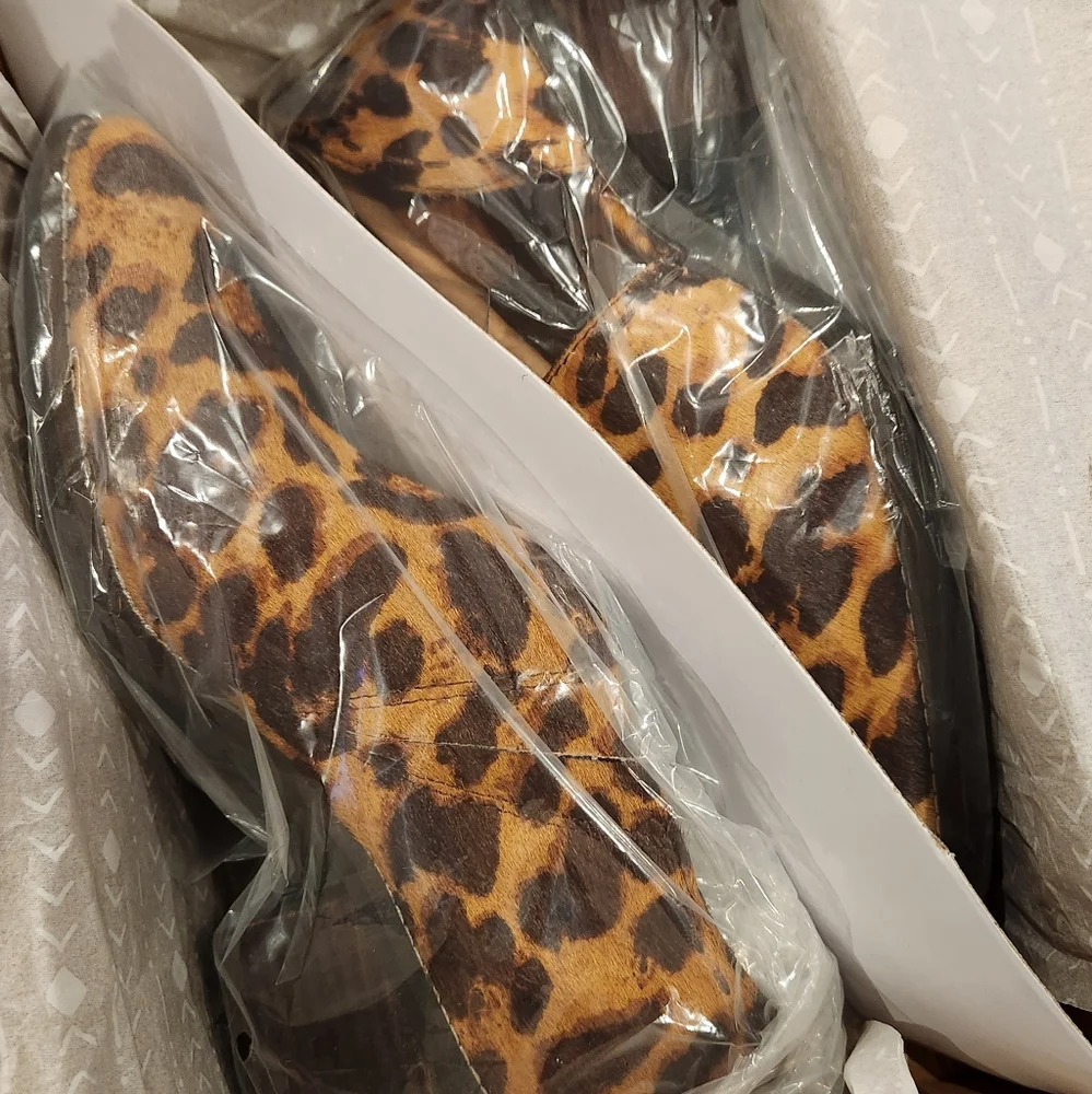 ZODIAC- Calf hair - Maddie Leopard BlkTan Booties - Size 8 - Picture 4 of 6